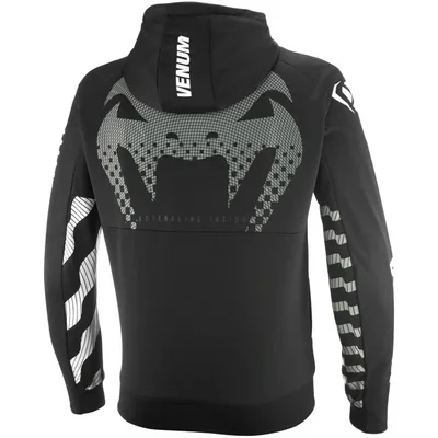 {clothing.title - Bild {iti.cycle}}